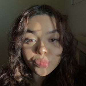 Meet your Posher, Annette